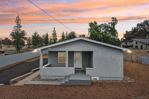 316 4th St, Ramona, CA, 92065-2414 | Card Image