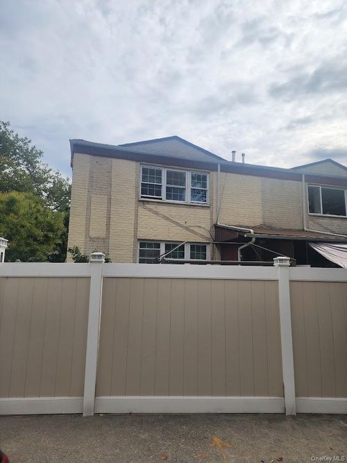 11006 Colonial Ave, Forest Hills, NY, 11375-1232 | Card Image