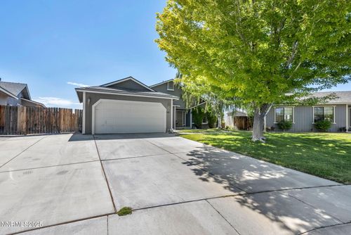 241 Woodlake Cir, Dayton, NV, 89403-8611 | Card Image