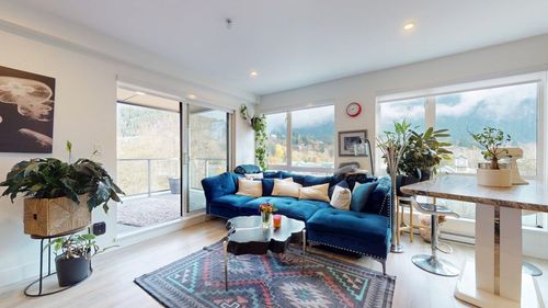 604-38362 Buckley Ave, Squamish, BC, V8B0J8 | Card Image