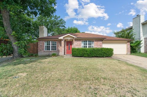 327 S Rogers Rd, Irving, TX, 75060-2610 | Card Image