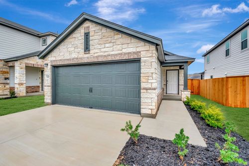 142 Big Banyan Dr, Dripping Springs, TX, 78620-3299 | Card Image