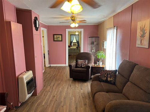 607 Garcia St, Lockhart, TX, 78644-3501 | Card Image