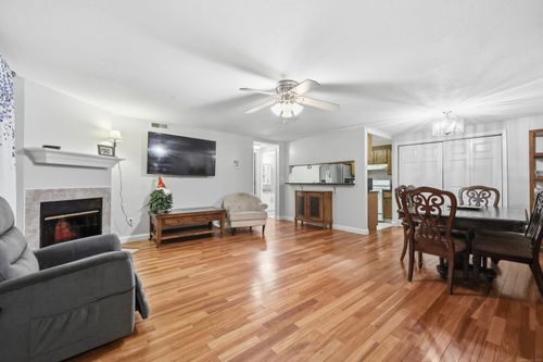 46-46 Little Oak Ln, Rocky Hill, CT, 06067-1838 | Card Image