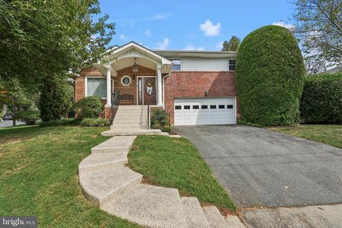 5905 Mckinley St, BETHESDA, MD, 20817-3613 | Card Image