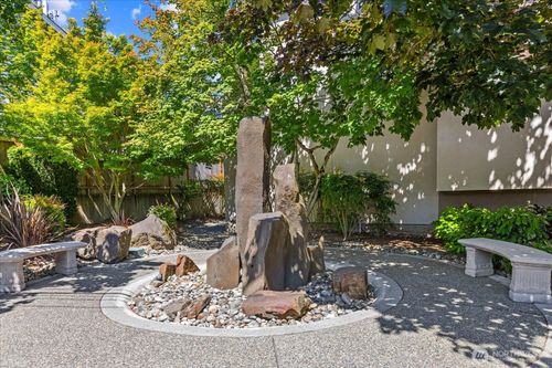 204-8503 Bowdoin Way, Edmonds, WA, 98026-7338 | Card Image