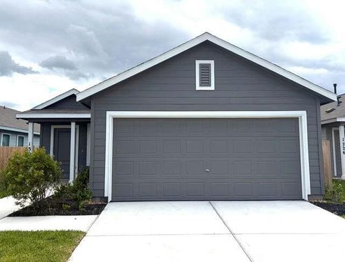 1302 Charlotte Way, Wharton, TX, 77488-5331 | Card Image