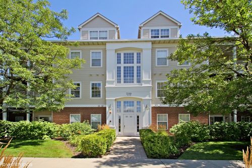 2a-3299 Stratford Ct, Lake Bluff, IL, 60044-2921 | Card Image