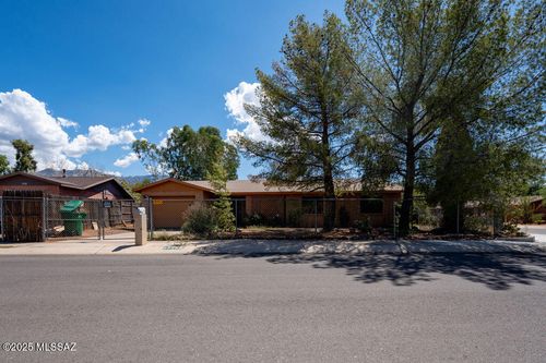 15742 N Starboard Drive, Tucson, AZ, 85739 | Card Image