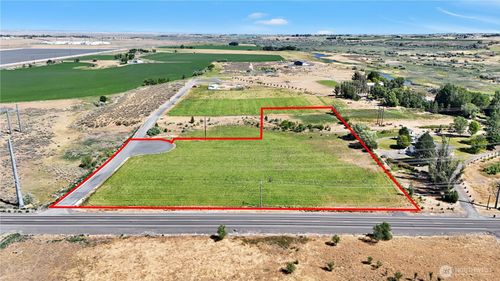 10310 Road 7 Ne, Moses Lake, WA, 98837-9326 | Card Image