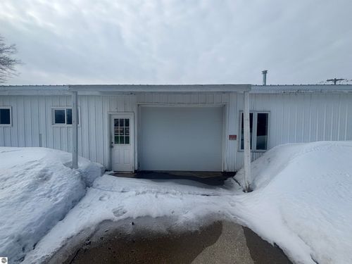 121 Ames St, Elk Rapids, MI, 49629-9739 | Card Image