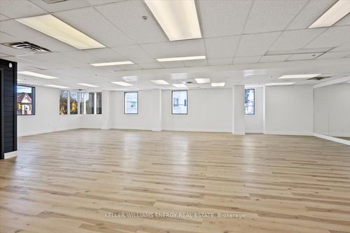 5a-2 Brock St W, Uxbridge, ON, L9P1P2 | Card Image