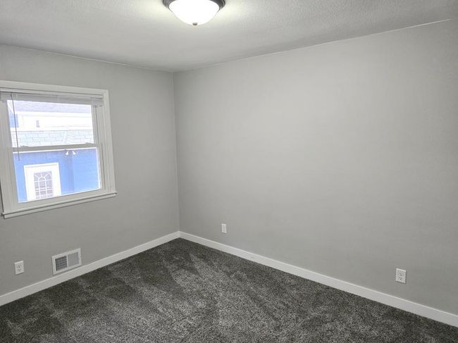 bed1-1.jpg | Image 18