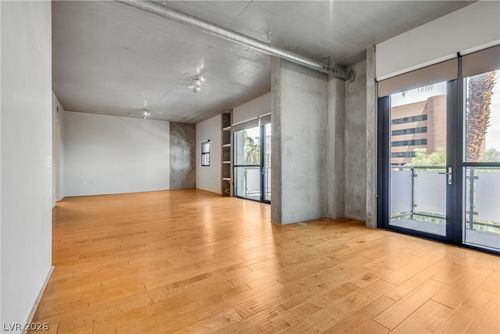 365-353 E Bonneville Ave, Las Vegas, NV, 89101-6622 | Card Image