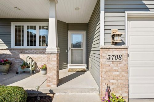5708 Prairie Stone Drive, McFarland, WI, 53558 | Card Image