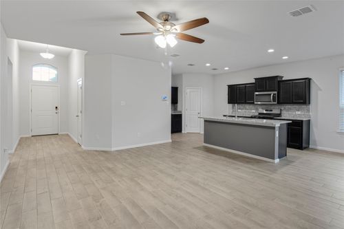 6220 Blacksmith Ave, Fort Worth, TX, 76179-3086 | Card Image