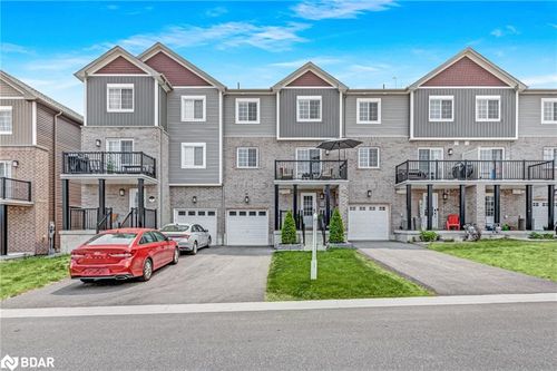 11 Kodiak Terr, Barrie, ON, L9J0J4 | Card Image