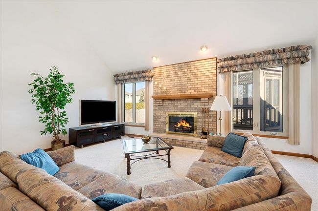1144 W Trinity Dr, House other with 3 bedrooms, 4 bathrooms and 2 parking in ADDISON IL | Image 5