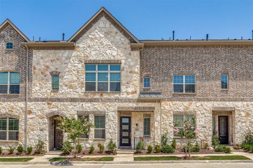 2837 Troutt Dr, Carrollton, TX, 75010-4295 | Card Image