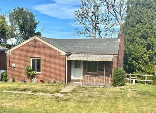 6847 Wilson St, West Mifflin, PA, 15122-2753 | Card Image