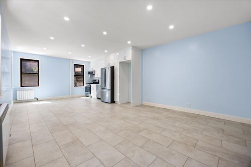 2-a-25 Indian Rd, New York, NY, 10034-1017 | Card Image