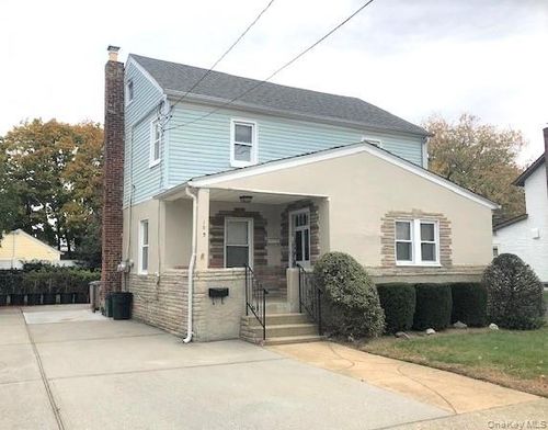 apt-1-105 Burtis St, Lynbrook, NY, 11563-1348 | Card Image