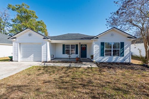 819 Kristen Ln, Hahira, GA, 31632-1290 | Card Image