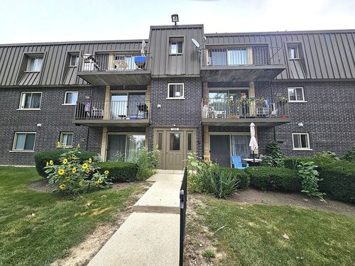 2j-568 Fairway View Drive, Wheeling, IL, 60090 | Card Image