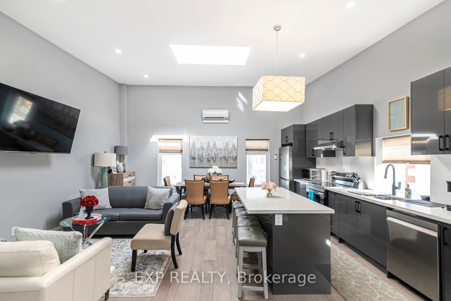 Commercial Sale in Niagara Falls 5