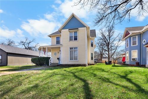 715 Main St, Osawatomie, KS, 66064-1422 | Card Image