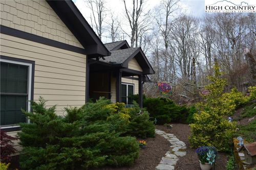 167 Rough Ridge Road, Sugar Mountain, NC, 28604 | Card Image