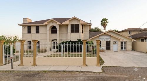 7002 N Las Lomas Street, Rio Grande City, TX, 78582 | Card Image