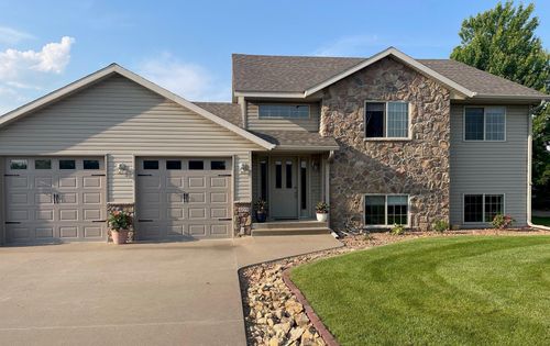 409 Iris Ln Ne, Saint Joseph, MN, 56374-4636 | Card Image