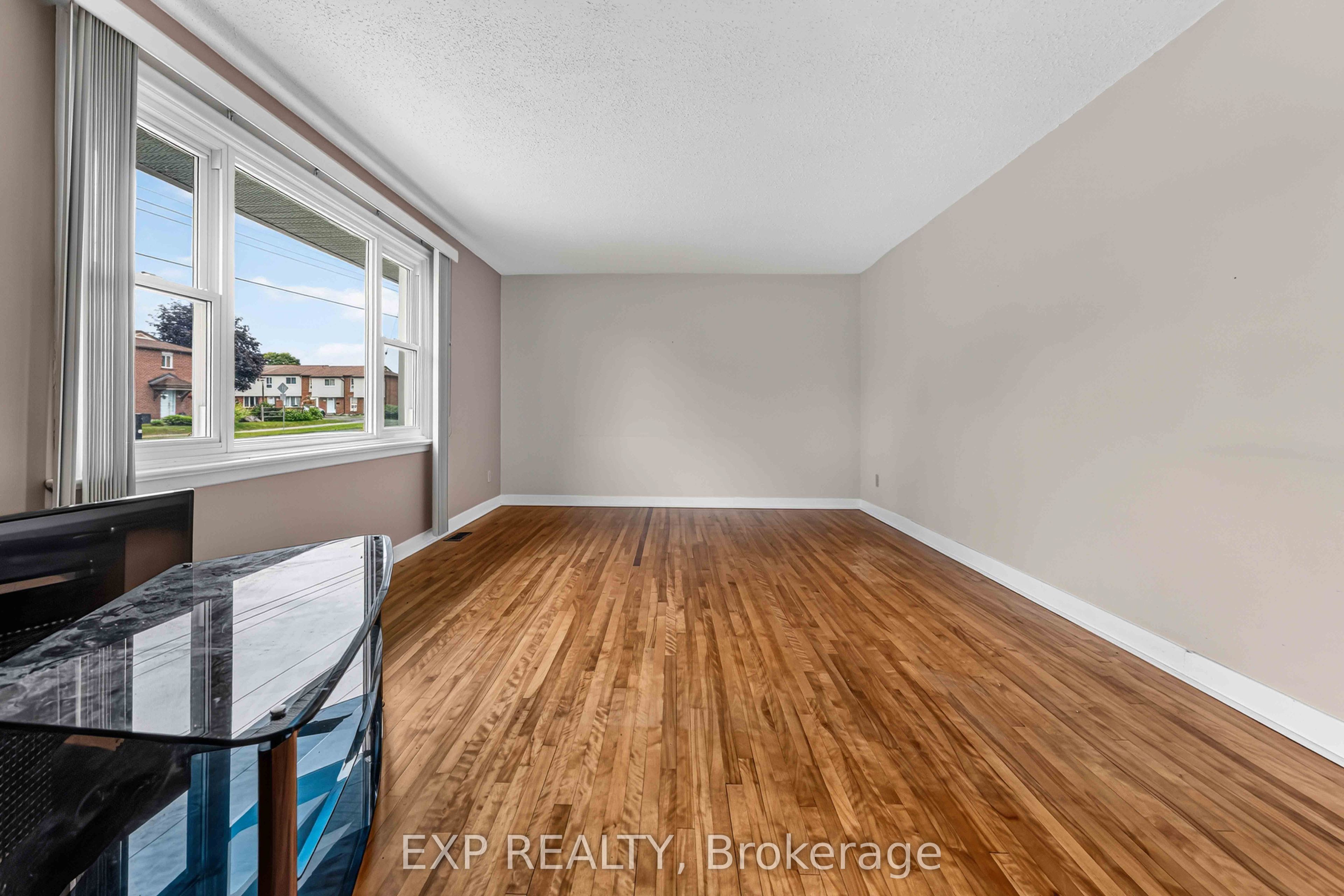 Residential in Blossom Park - Airport and Area 5
