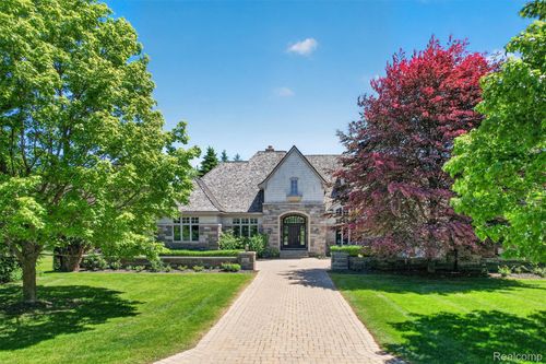 2951 Turtle Pond Ct, Bloomfield Hills, MI, 48302-0720 | Card Image