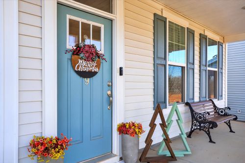 109 Woodcross Dr, Simpsonville, SC, 29681-7177 | Card Image