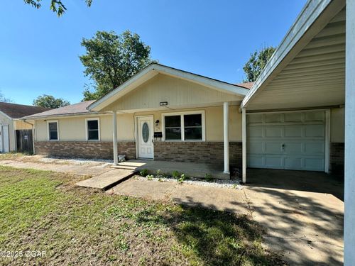 616 D St Se, Miami, OK, 74354-8324 | Card Image