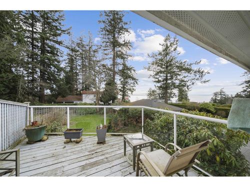 14862 Thrift Ave, White Rock, BC, V4B2J7 | Card Image