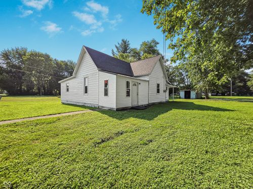 416 E Matilda St, Elnora, IN, 47529-3022 | Card Image