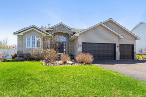 1256 15th Ave Se, Forest Lake, MN, 55025-3913 | Card Image