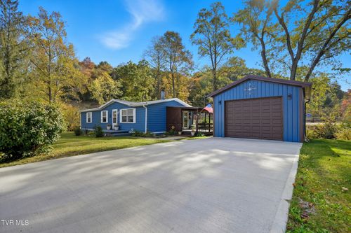 110 Little League Rd Ne, Coeburn, VA, 24230-3918 | Card Image