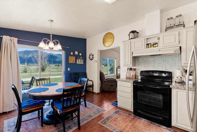 33135 Blackhawk Loop, House other with 2 bedrooms, 1 bathrooms and null parking in Arlee MT | Image 8