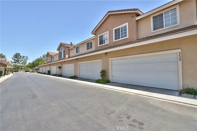 8420 E Tioga Way, Townhouse with 3 bedrooms, 3 bathrooms and 2 parking in Anaheim CA | Image 18
