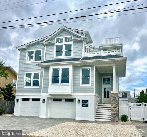 7 E 39th St, LONG BEACH TOWNSHIP, NJ, 08008-4039 | Card Image
