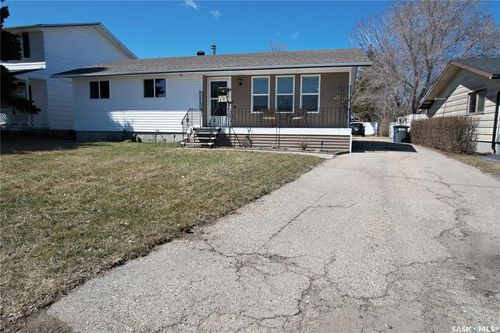 108 Willowdale Ave, Kipling, SK, S0G5G0 | Card Image