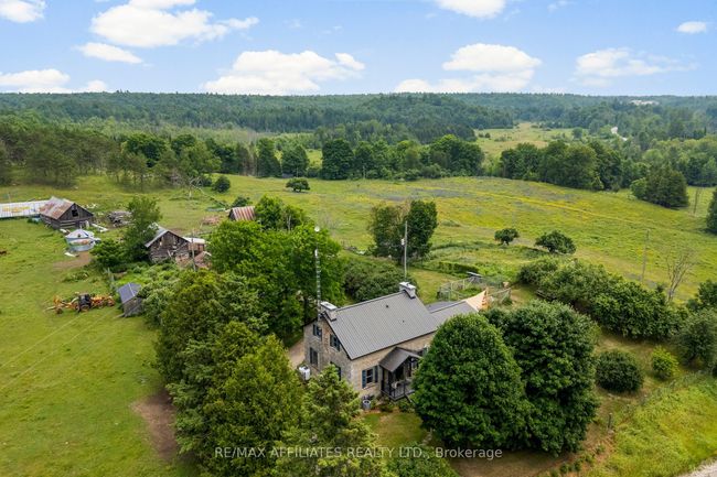 1415 Sheridan Rapids Rd, Home with 4 bedrooms, 4 bathrooms and 12 parking in Lanark ON | Image 4