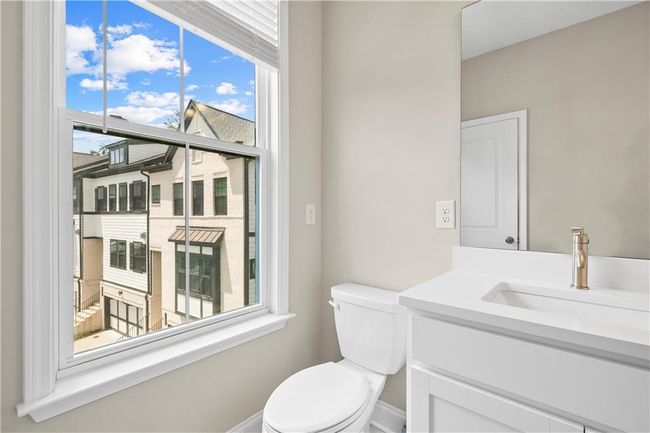 945 Catamaran Ct, Townhouse with 3 bedrooms, 4 bathrooms and null parking in Alpharetta GA | Image 35