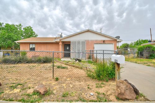 823 La Luz Drive, Belen, NM, 87002 | Card Image