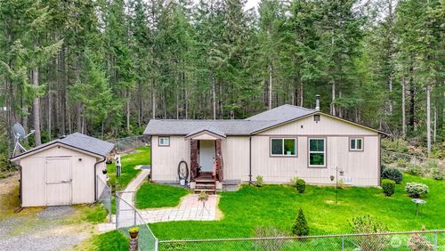 17103 Nw Sunset Ridge Way, Seabeck, WA, 98380-7800 | Card Image