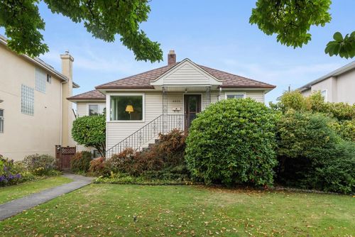 4805 Inverness St, Vancouver, BC, V5V4X5 | Card Image